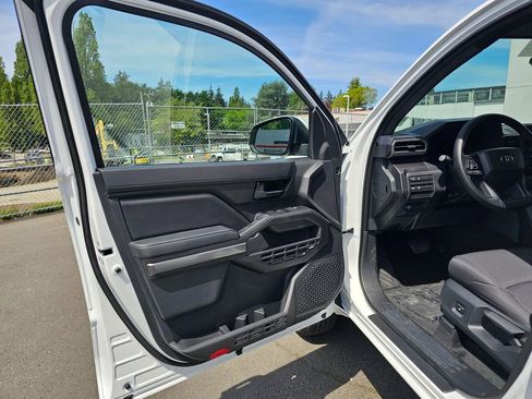 New 2026 Toyota Tacoma SR5 AWD/4WD image 18