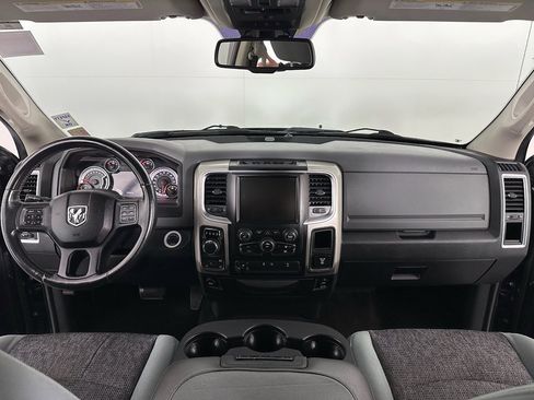 Used 2016 RAM 1500 Classic SLT image 12