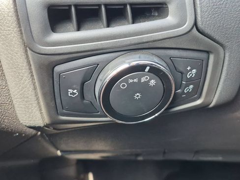 Used 2014 Ford Focus SE FWD image 28