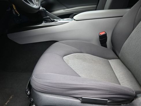 Used 2022 Toyota Camry LE image 13