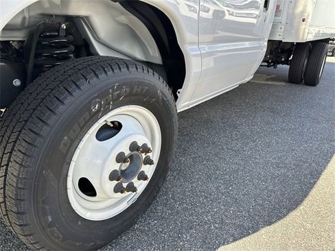 New 2024 Ford E-450 and Econoline 450 Super Duty w/ Power Windows & Locks Group image 12