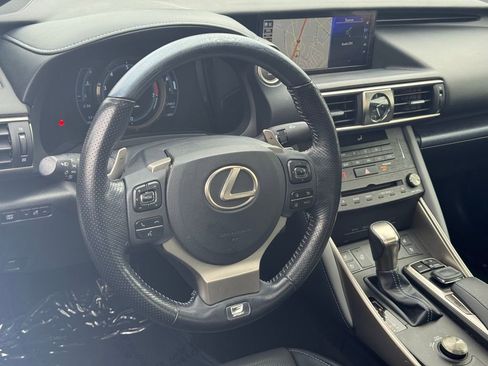 Used 2020 Lexus IS 300 F Sport image 23