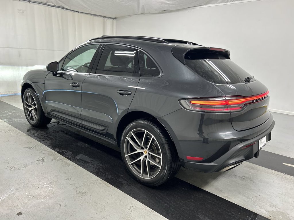 Certified 2026 Porsche Macan AWD/4WD image 7