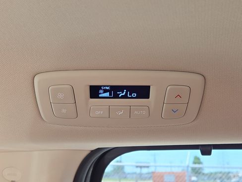 Used 2023 Kia Carnival SX Prestige FWD image 10