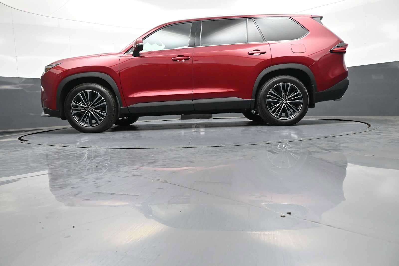 Certified 2026 Toyota Grand Highlander AWD Hybrid image 37