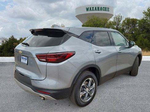 Used 2025 Chevrolet Blazer LT AWD/4WD image 5