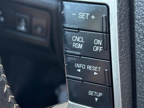 Used 2010 Ford Fusion Hybrid FWD image 25