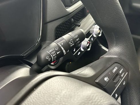 Used 2024 Honda CR-V EX image 16