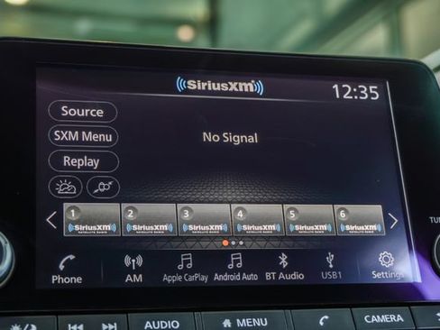 Used 2025 Nissan Rogue SV AWD/4WD image 27