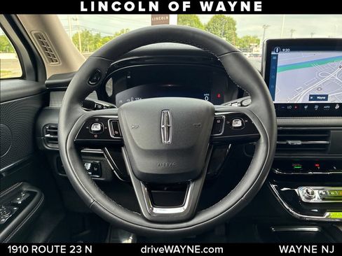 Certified 2024 Lincoln Corsair AWD w/ Equipment Group 101A image 25