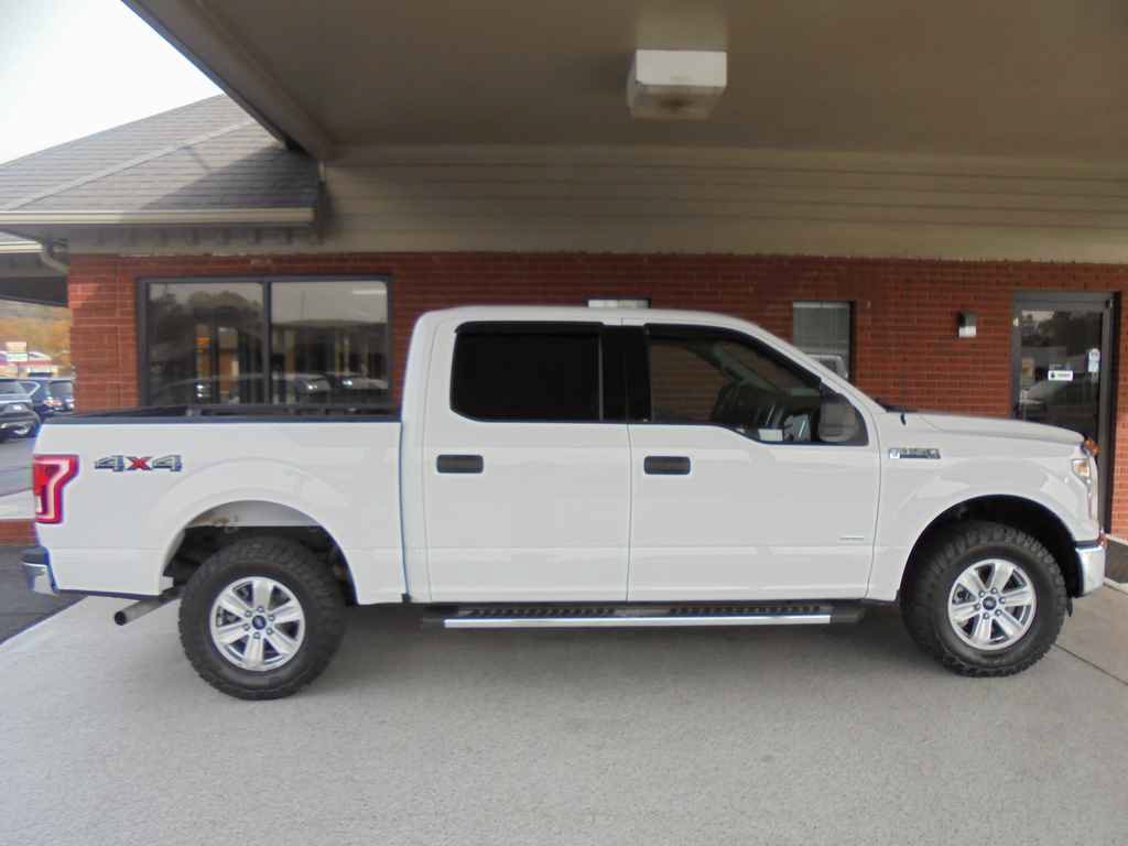 Used 2016 Ford F150 XLT AWD/4WD image 2