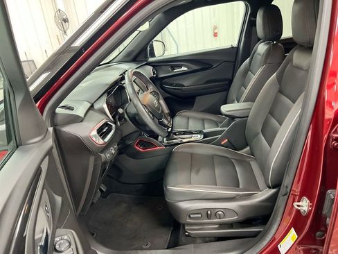 Used 2022 Chevrolet TrailBlazer RS FWD image 19