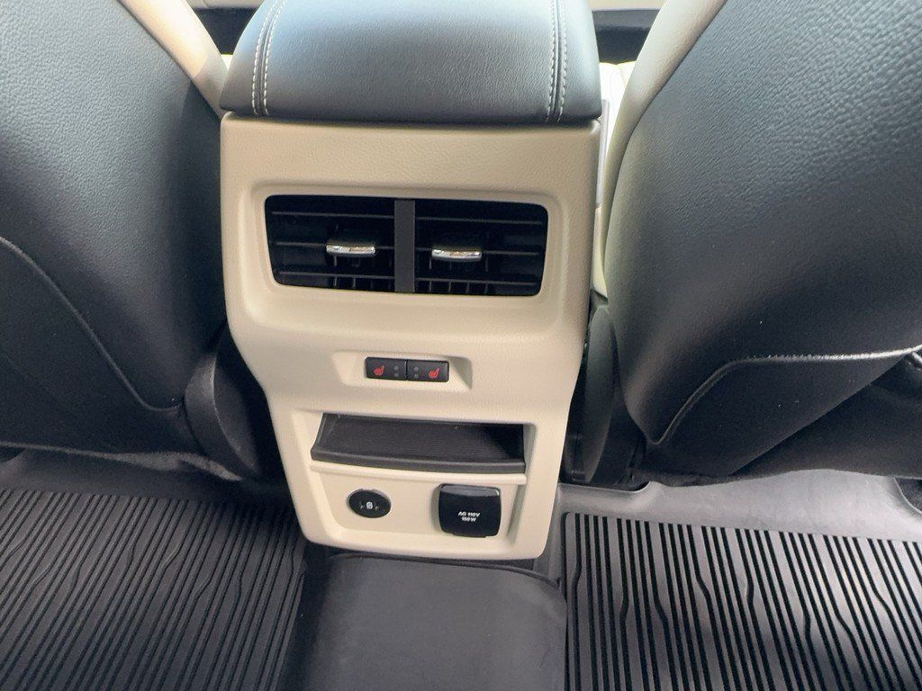 Used 2023 Ford Edge Titanium w/ Equipment Group 301A AWD/4WD image 11