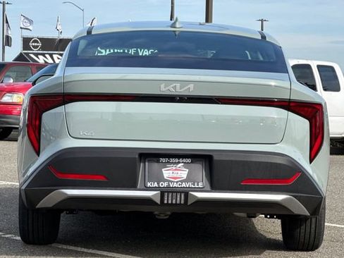 New 2026 Kia K4 LXS image 6