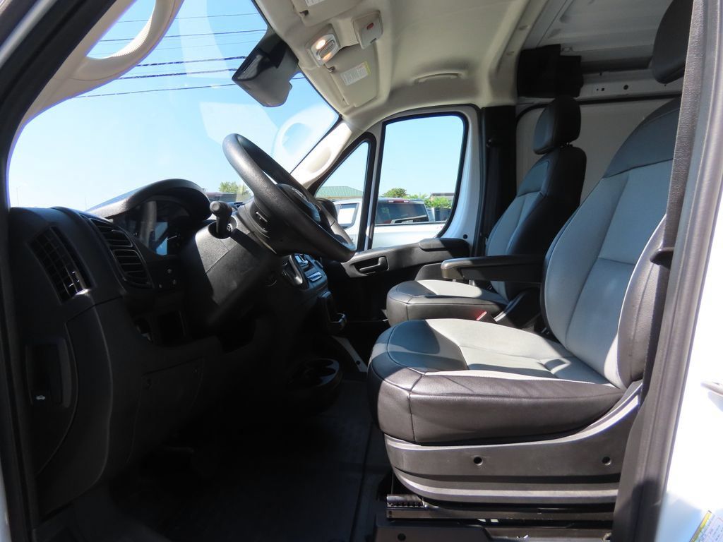 Used 2025 RAM ProMaster 2500 w/ Convenience Group FWD image 22