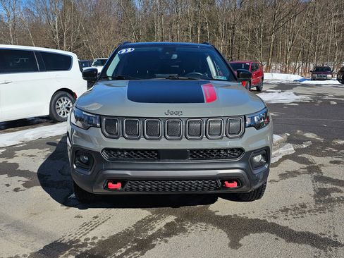 Used 2022 Jeep Compass Trailhawk w/ Trailhawk Convenience Group image 4