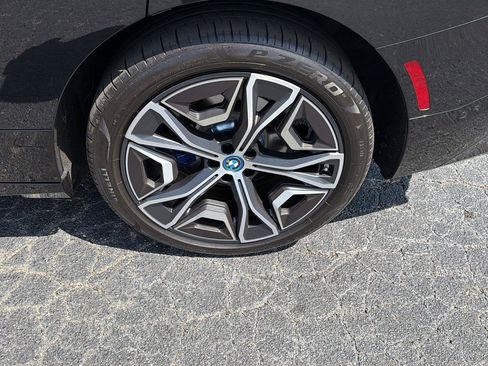 Used 2025 BMW iX xDrive50 w/ Premium Package AWD/4WD image 38