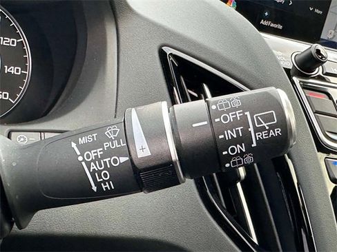 Certified 2024 Acura RDX SH-AWD w/ Advance Package image 36