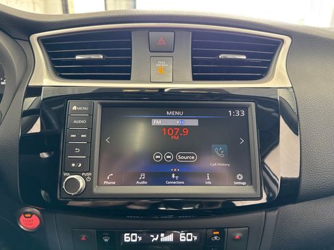 Used 2019 Nissan Sentra SV w/ Special Edition Package FWD image 24