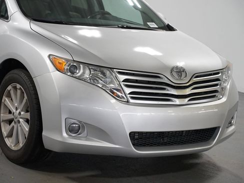 Used 2010 Toyota Venza FWD image 4