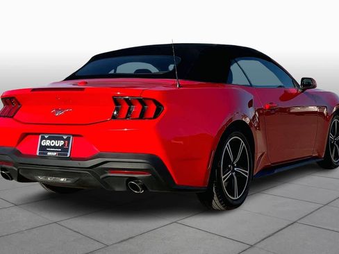 Used 2024 Ford Mustang Convertible image 12