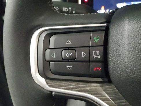 Used 2023 Jeep Wagoneer L Series II image 32