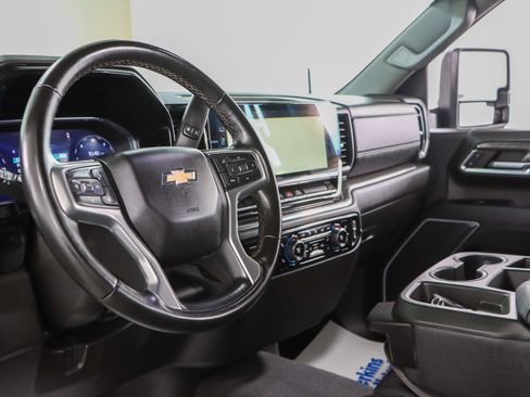 Used 2024 Chevrolet Silverado 2500 LTZ AWD/4WD image 24