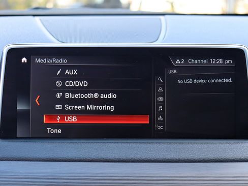 Used 2018 BMW X5 xDrive40e image 32