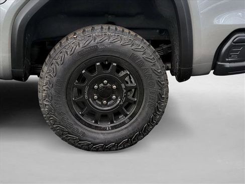 New 2026 GMC Sierra 1500 AT4X w/ AT4X AEV Edition image 9