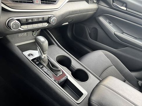 Certified 2025 Nissan Altima 2.5 SV FWD image 26