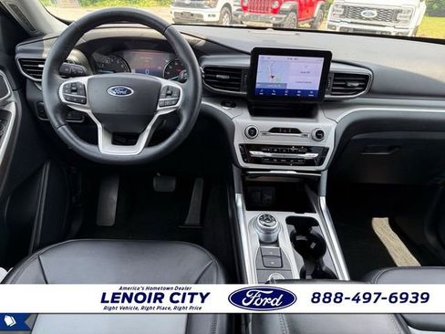 Used 2023 Ford Explorer XLT w/ Equipment Group 202A AWD/4WD image 15