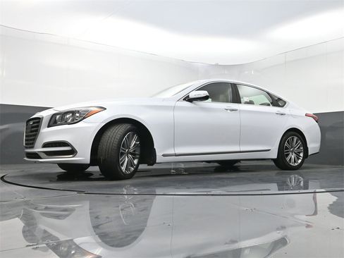 Used 2018 Genesis G80 3.8 image 25