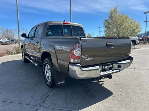 Used 2015 Toyota Tacoma 4x4 Double Cab w/ TRD Off-Road Package image 6