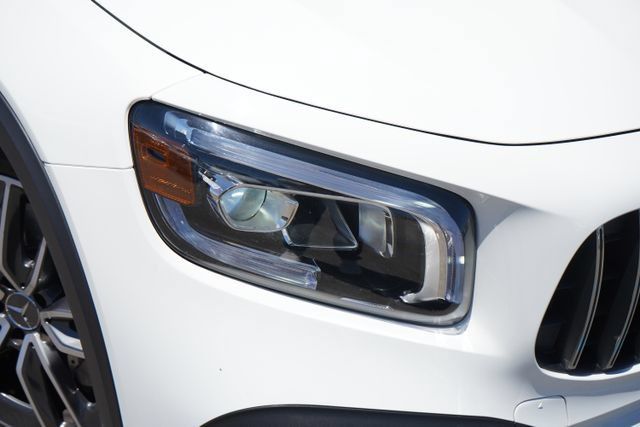 Certified 2022 Mercedes-Benz GLB 35 AMG 4MATIC image 12