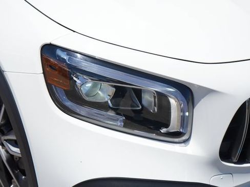 Certified 2022 Mercedes-Benz GLB 35 AMG 4MATIC image 12
