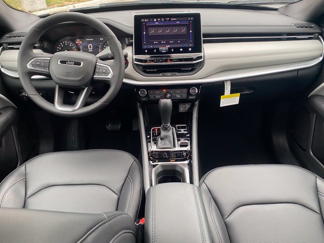 New 2026 Jeep Compass Limited AWD/4WD image 33