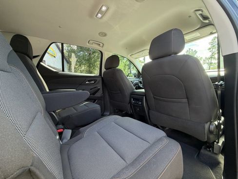 Used 2020 Chevrolet Traverse LT FWD image 26