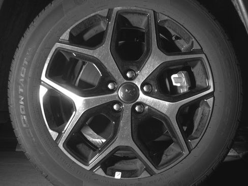 Used 2025 Jeep Compass Limited image 13