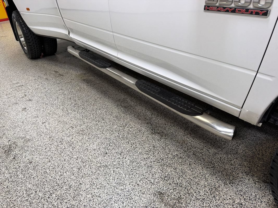 Used 2018 RAM 3500 SLT AWD/4WD image 46