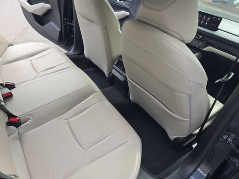Used 2024 Honda Accord EX-L image 11