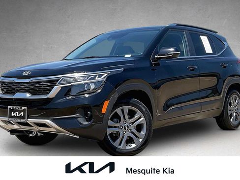 Used 2021 Kia Seltos S FWD image 1