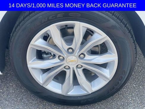 Used 2025 Chevrolet Malibu LT FWD image 9