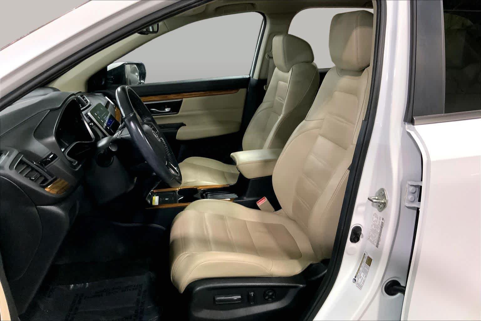 Used 2020 Honda CR-V Touring image 8
