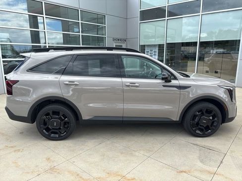 Used 2024 Kia Sorento X-Line EX AWD/4WD image 8