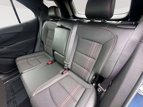 Certified 2024 Chevrolet Equinox RS image 32