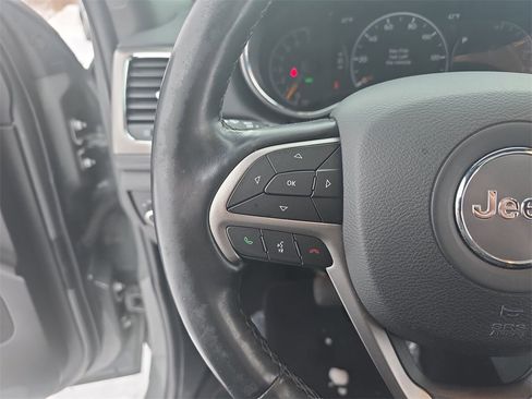 Used 2020 Jeep Grand Cherokee Altitude image 17