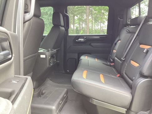 New 2026 GMC Sierra 2500 AT4 w/ AT4 Premium Plus Package AWD/4WD image 18