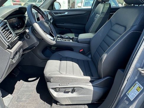 New 2026 Volkswagen Atlas Cross Sport SEL AWD/4WD image 16