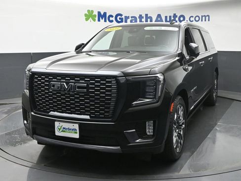Used 2023 GMC Yukon XL Denali Ultimate w/ LPO, Floor Liner Package AWD/4WD image 22