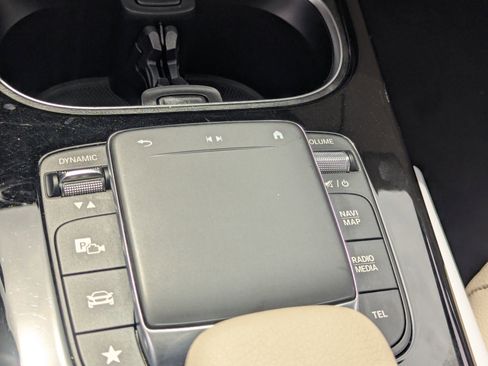 Used 2022 Mercedes-Benz A 220 image 26